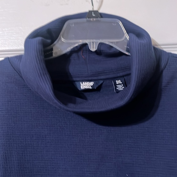 NWT Lands End Waffle Funnel Neck Top. Size XXL
Navy - Picture 2 of 3